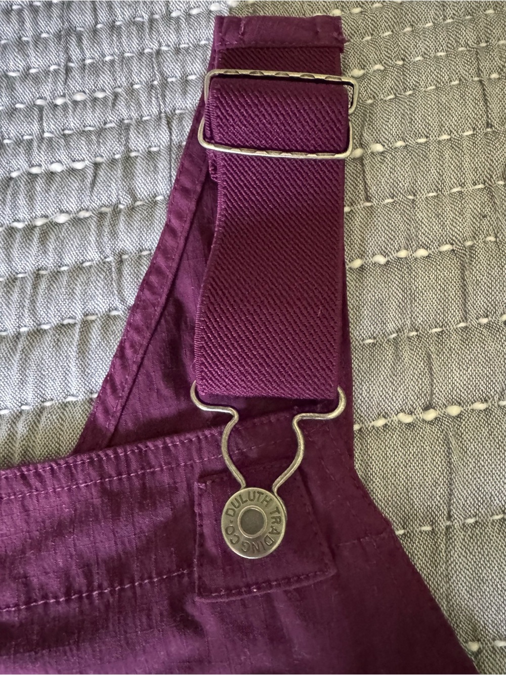 Duluth Trading co Heirloom Gardening Short Overalls Berry color - Picture 7 of 13